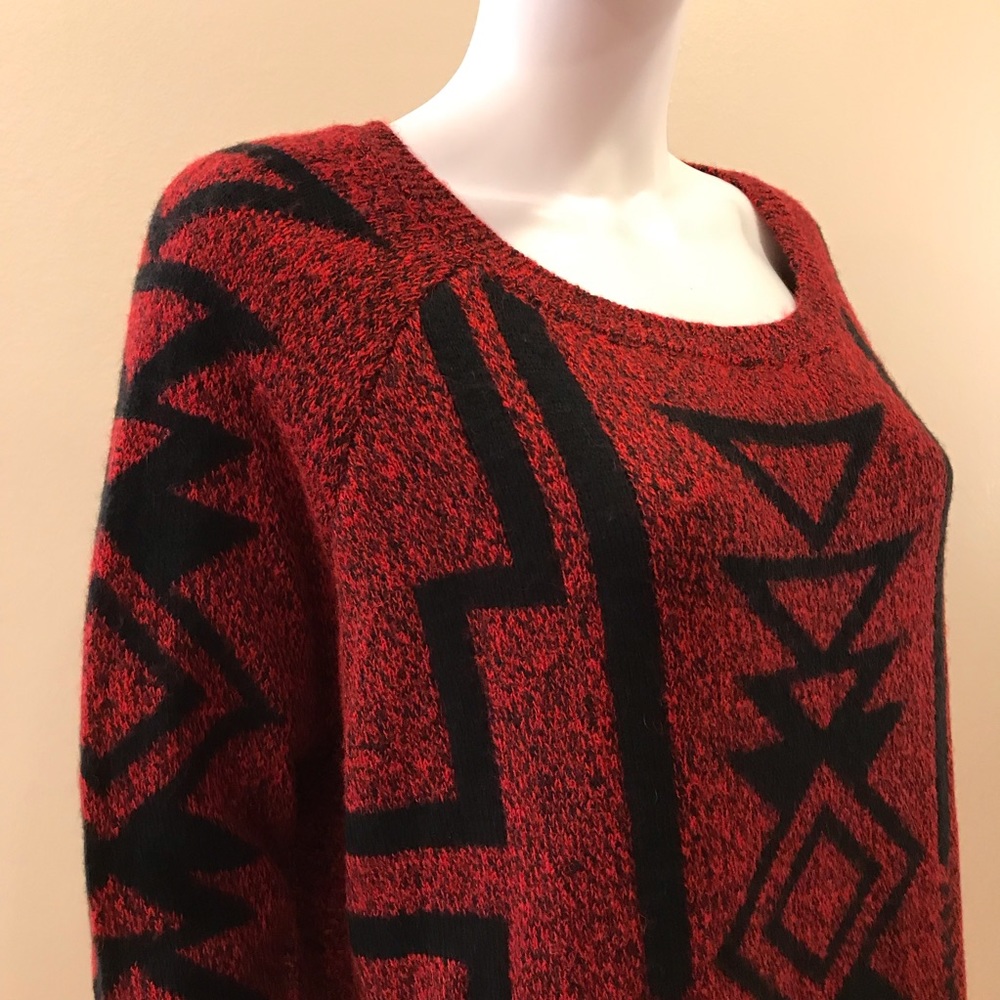 Express Red and Black Geometric Sweater, Size M - Picture 4 of 11